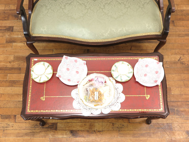 antiquecoffeetable