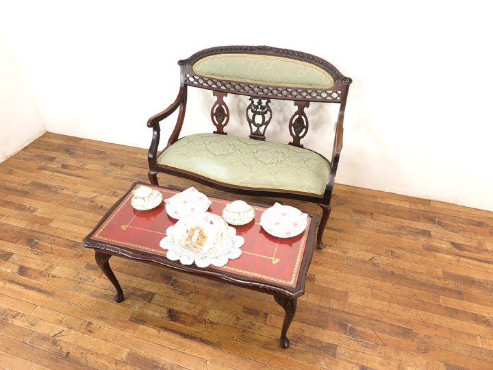 antiquecoffeetable