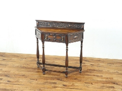 �N���̂��鑕���ƃR���g���X�g �C�M���X�A���e�B�[�N �R���\�[�� 80486