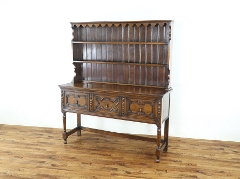 アンティークキャビネット・アンティークサイドボードのページ