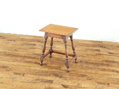 �X���[���e�[�u�� 80573a