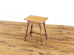 �X���[���e�[�u�� 80573b