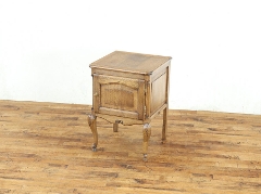 ���s���[�� �i�C�g�e�[�u�� 65404a