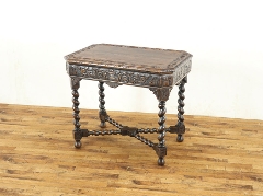 贅沢な彫刻に見惚れる サイドテーブル 64430