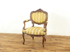 【11月16日掲載】 貴婦人たちの憩いの椅子 ルイ15世様式アームチェア 64431b