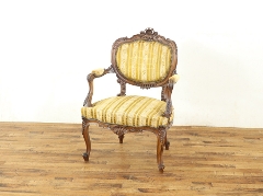 【11月16日掲載】 貴婦人たちの憩いの椅子 ルイ15世様式アームチェア 64431c